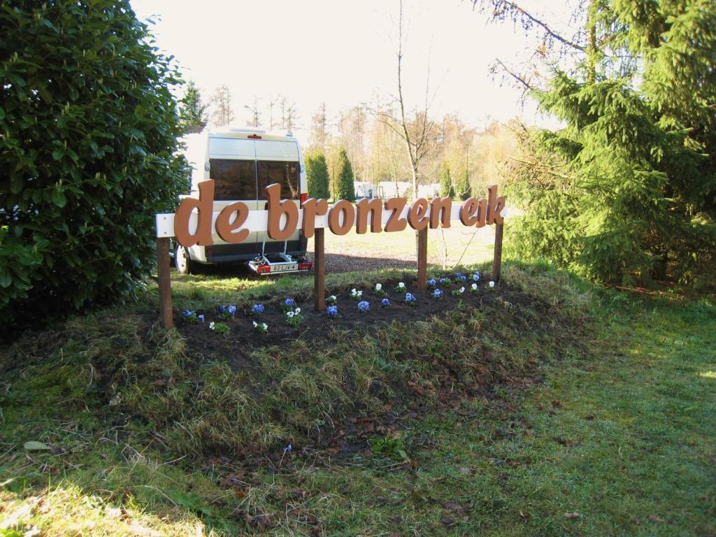 Vakantiepark De Bronzen Eik Sellingen Экстерьер фото
