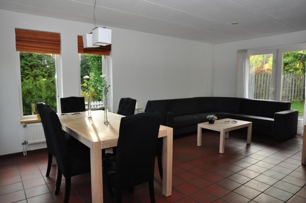 Vakantiepark De Bronzen Eik Sellingen Номер фото