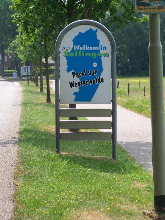 Vakantiepark De Bronzen Eik Sellingen Экстерьер фото