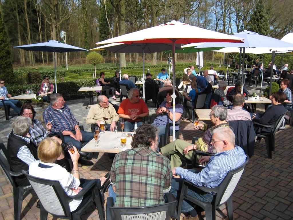 Vakantiepark De Bronzen Eik Sellingen Экстерьер фото